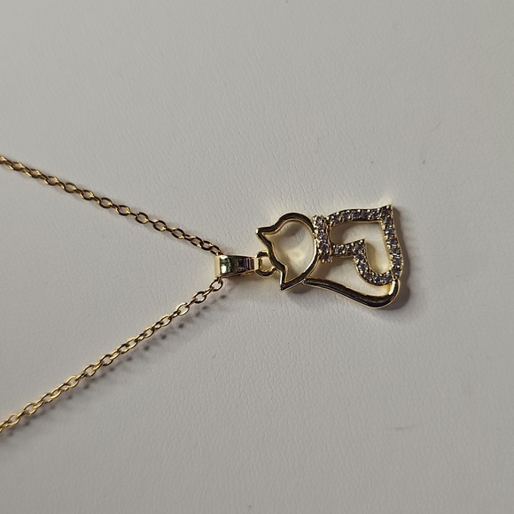 unbranded Jewelry - Stainless Steel Gold Tone Cat Heart Rhinestone Pendant Necklace 16 Inches NWOT